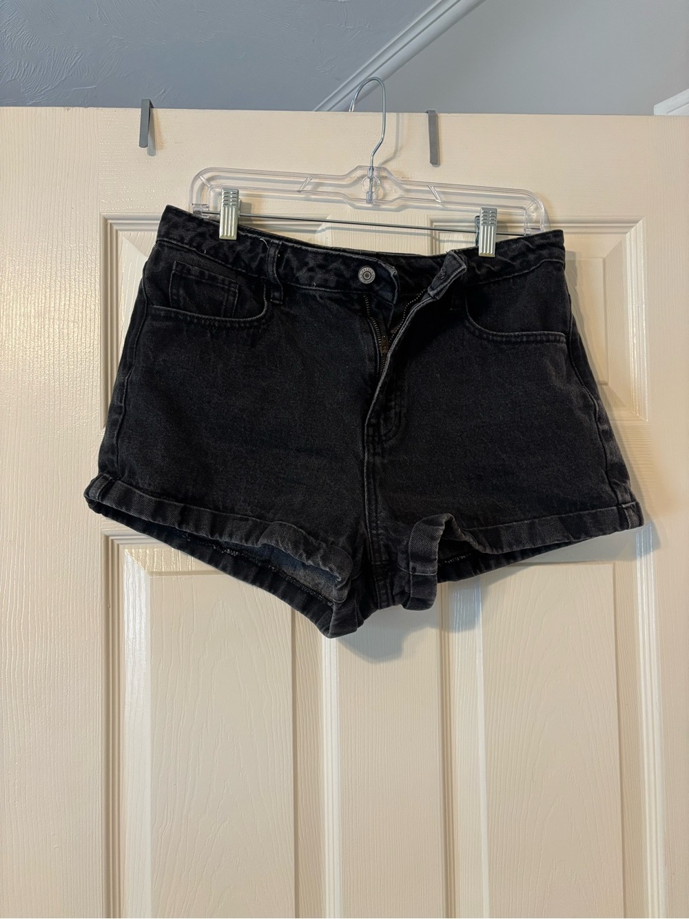 PacSun Black High Rise Mom Shorts Rolled Hem Denim Shorts Size 29